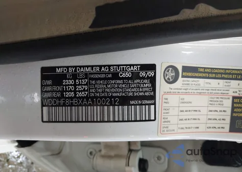 2010 Mercedes-Benz E 350 4Matic z USA, uszkodzony, nr VIN WDDHF8HBXAA100212